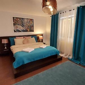 Camera con letto king size